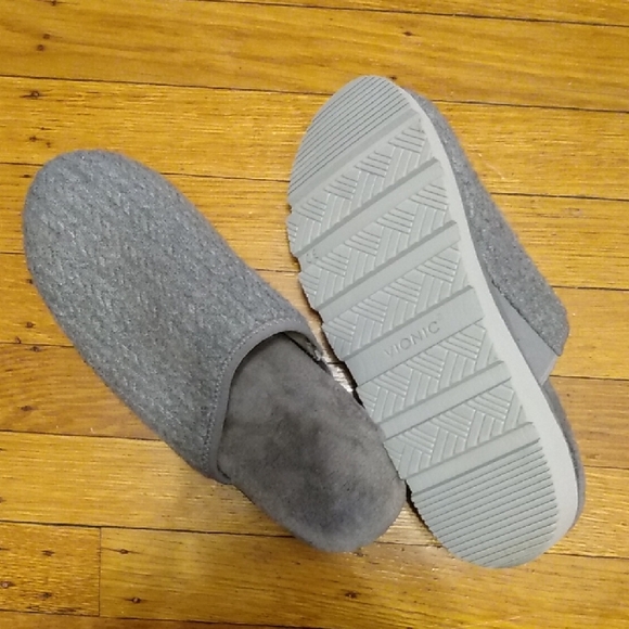 Vionic Charcoal Gray Slippers - Picture 1 of 2